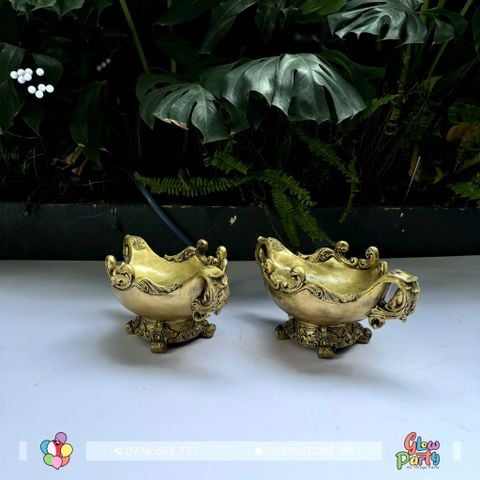 binh-cam-hoa-binh-hoa-tron-vang 