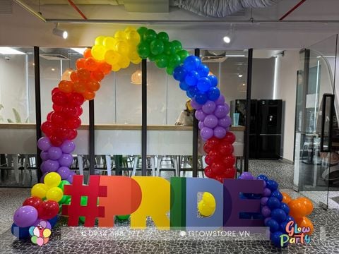 4tr - Feedback trang trí event LGBT tại E.Town Central