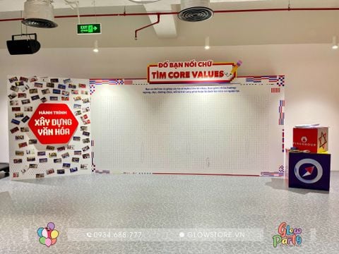 8tr - Backdrop 6m x 2,5m - sự kiện nội bộ của công ty công nghệ Firegroup (2)