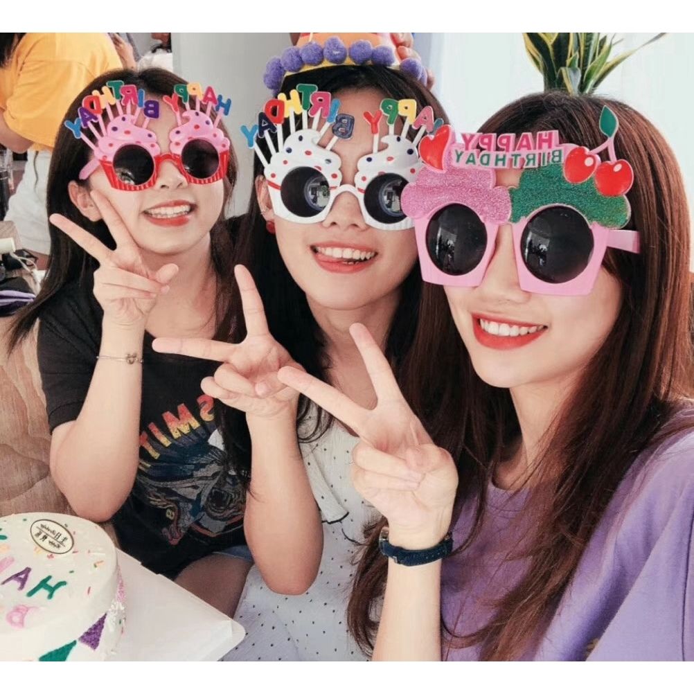 Kính HPBD Cupcake Selfie chụp hình