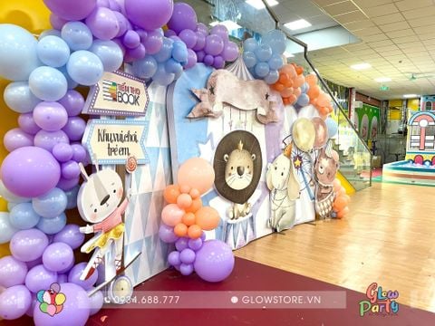 (Post + Web + Sroty) feedback trang trí background chủ đề thú tại nhà sách Tiến Thọ (1) 