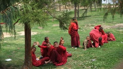 Tour du lịch Từ Đông sang Tây đất nước Bhutan