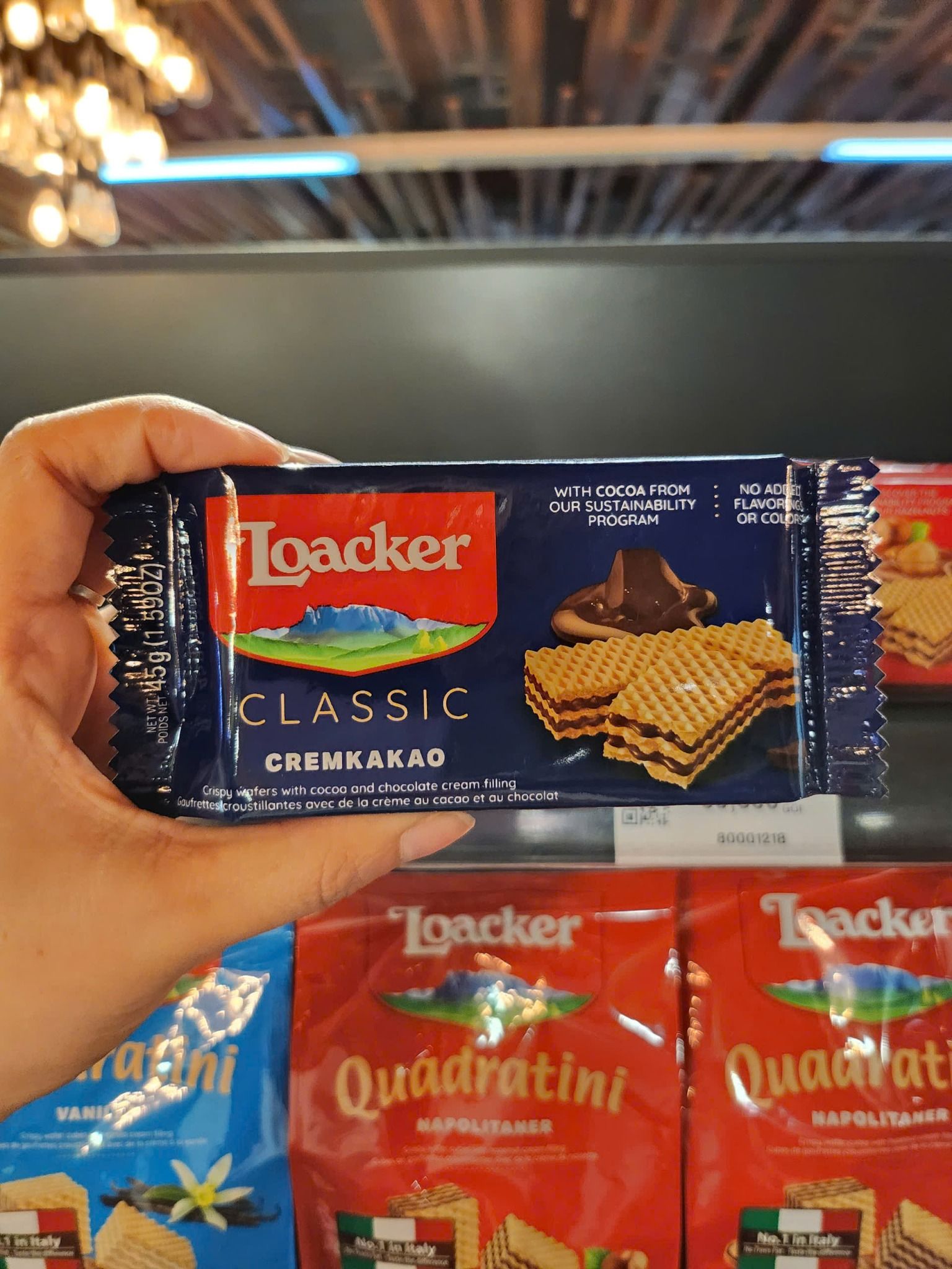  B.XỐP LOACKER CLASSIC KEM CACAO 45G 