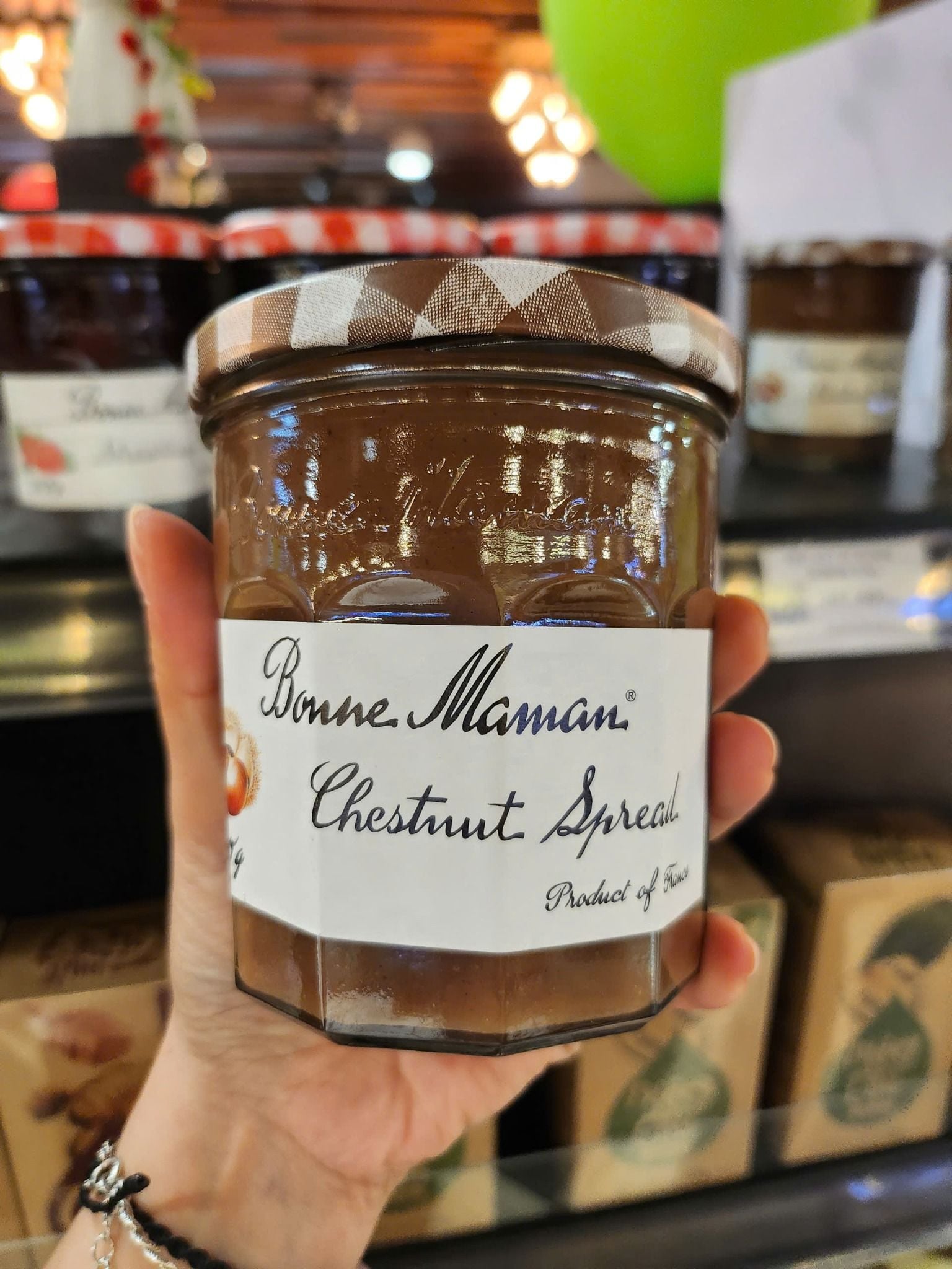  MỨT HẠT DẺ BONNE MAMAN 370G 