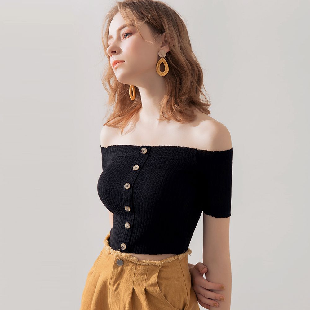 Các kiểu dáng áo croptop trendy hiện nay