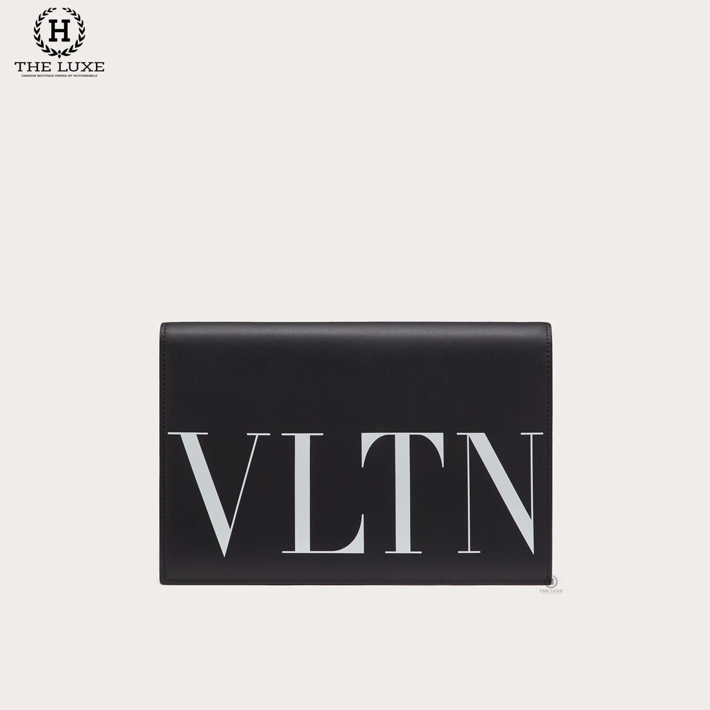 Pouch Valentino Đen Họa Tiết VLTN