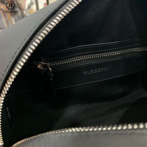 Washbag Burberry kẻ ghi