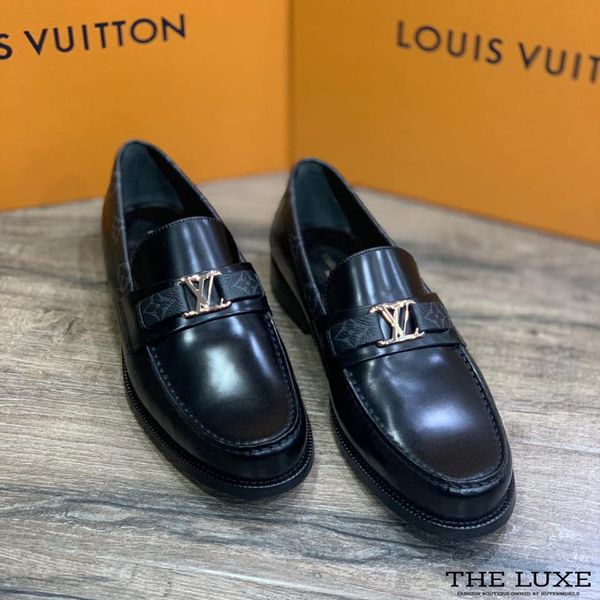 Loafer Louis Vuitton Major Đen Trơn Vạt Mono