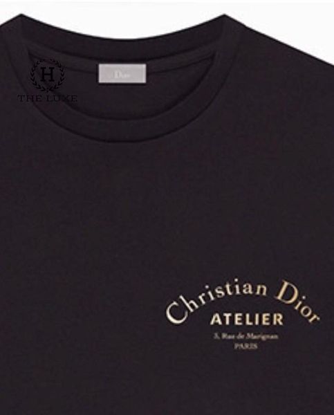 T - Shirt Dior đen chữ vàng ngực