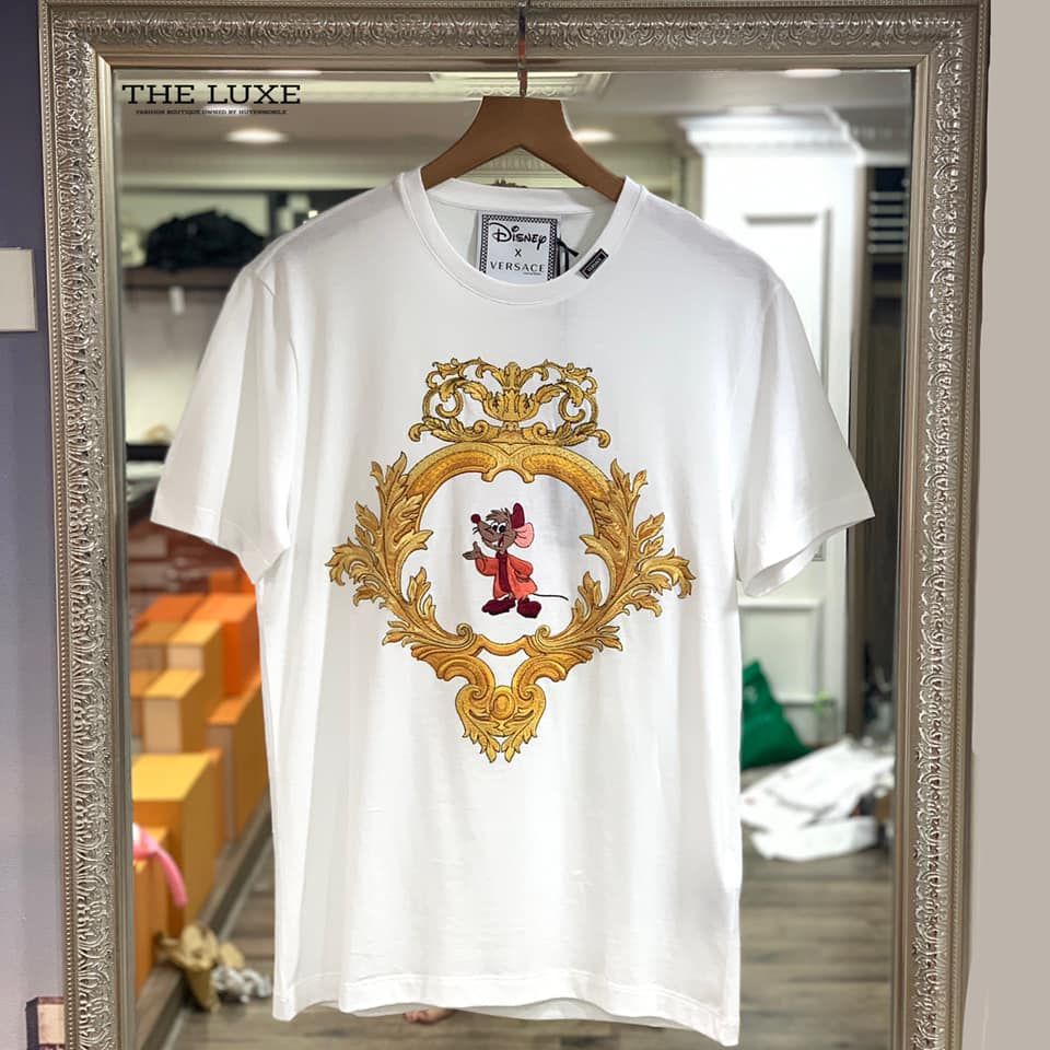 Tshirt Versace Trắng Thêu Họa Tiết Disney