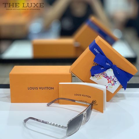  Kính Louis Vuitton Attitude Sunglasses Đen Ghi Gọng Damier Cùng Màu 