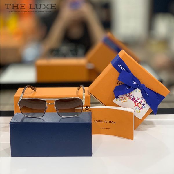 Kính Louis Vuitton Attitude Sunglasses Đen Ghi Gọng Damier Cùng Màu