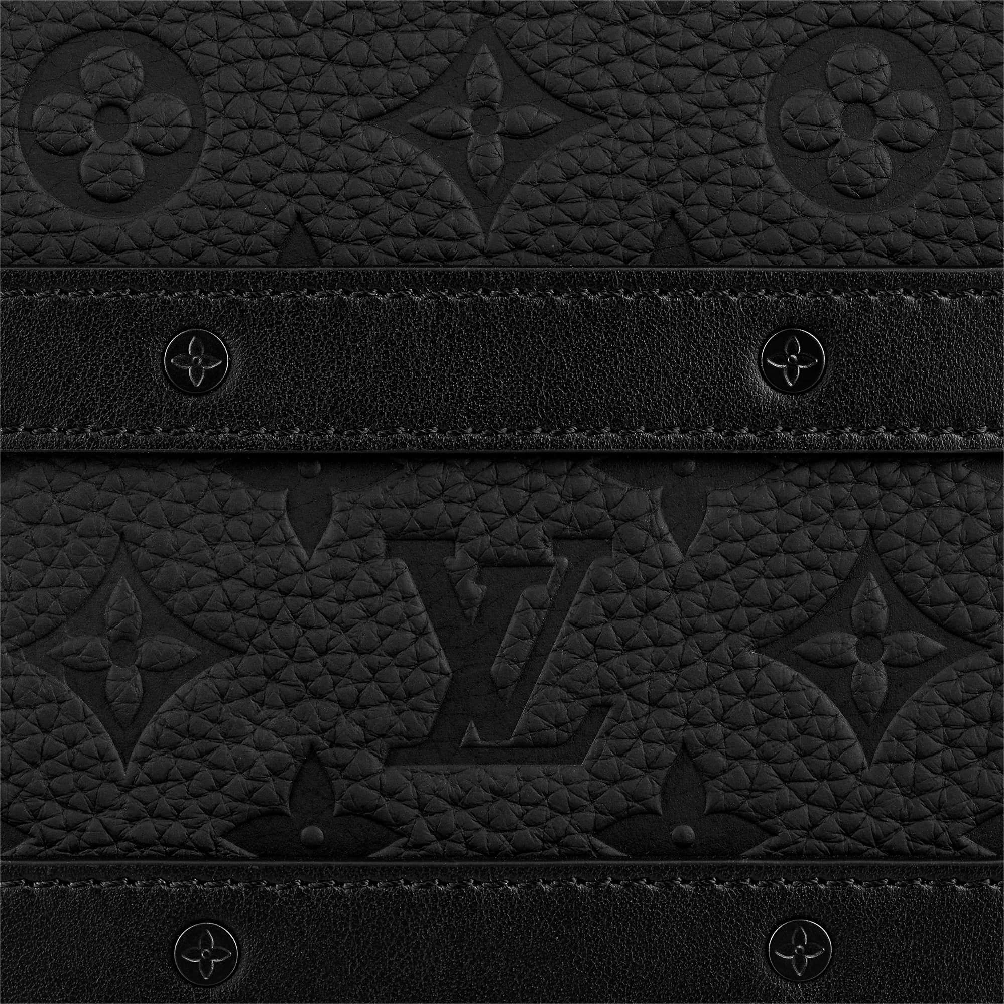 Túi đeo chéo Loúi Vuitton