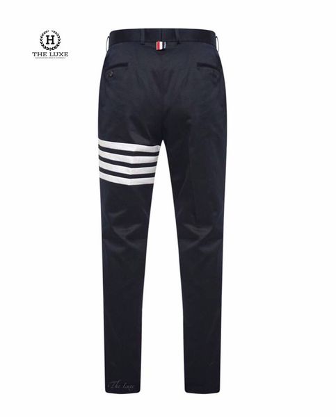 Quần Kaki Thom Browne navy kẻ sọc trắng đùi