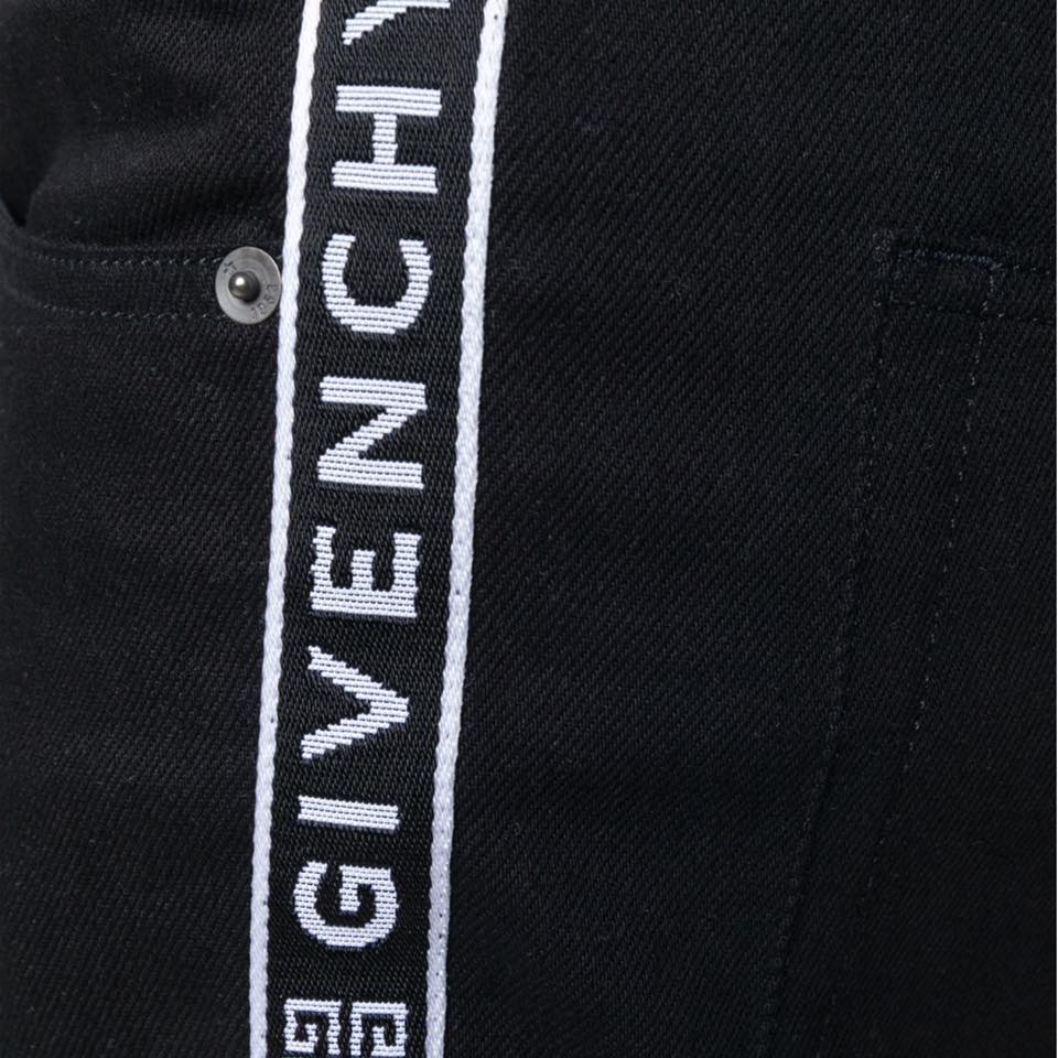 Quần Jeans Givenchy Đen Chữ Viền Trắng – TheLuxe