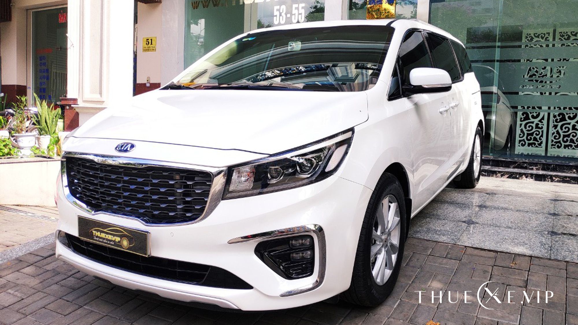 KIA SEDONA TRẮNG