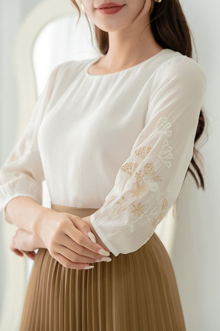  ÁO KIỂU THÊU HOA 6016 