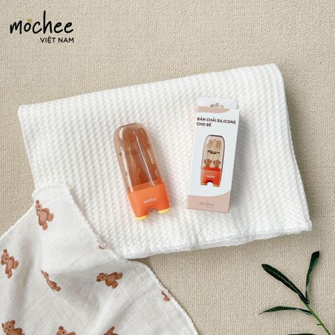 Mochee Set 3 món Rơ Lưỡi, Bàn Chải Silicon Cho Bé 0-18 Tháng Tuổi Kèm Cốc Đựng