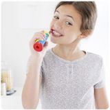 Bàn chải điện Oral-B cho bé gái