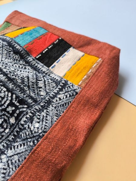  Túi thổ cẩm vải lanh vẽ sáp ong phối màu (TSOHG) 