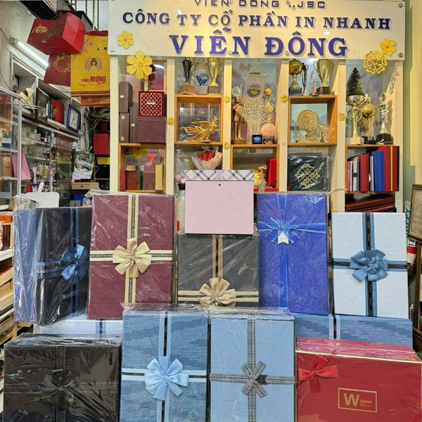 Bán hộp đựng quà tặng cao cấp tại IN NHANH VIỄN ĐÔNG