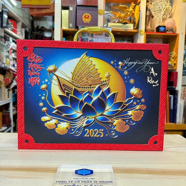 Hộp đựng quà tết 2025 sang trọng - có sẵn - giá rẻ