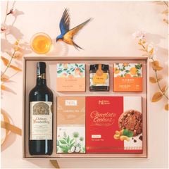 Hộp đựng quà tết 2025