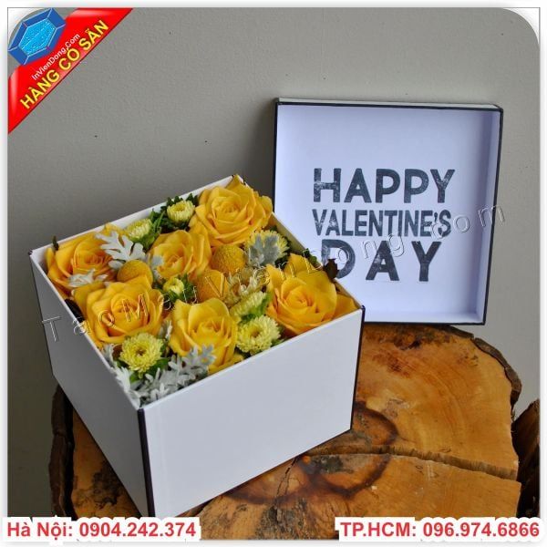 Hộp hoa 2025 có sẵn giá rẻ