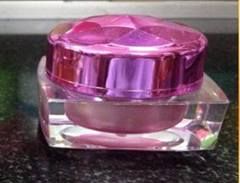 Hũ đựng mỹ phẩm độc lạ