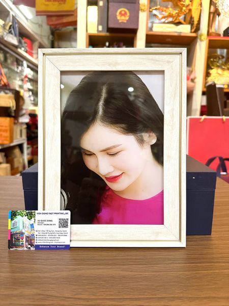 Làm khung tranh thiết kế ở đâu ?