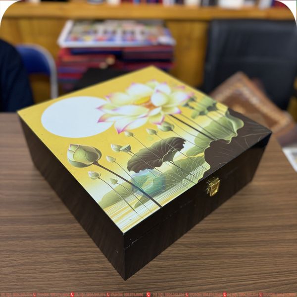 hop - dung - banh - trung - thu