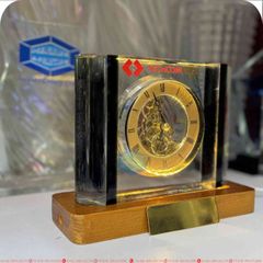 Đồng hồ pha lê cao cấp, sang trọng lấy ngay