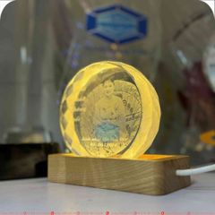 Bán kỷ niệm chương pha lê