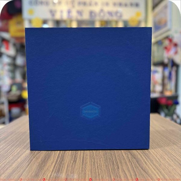 hop - cung - mau - xanh