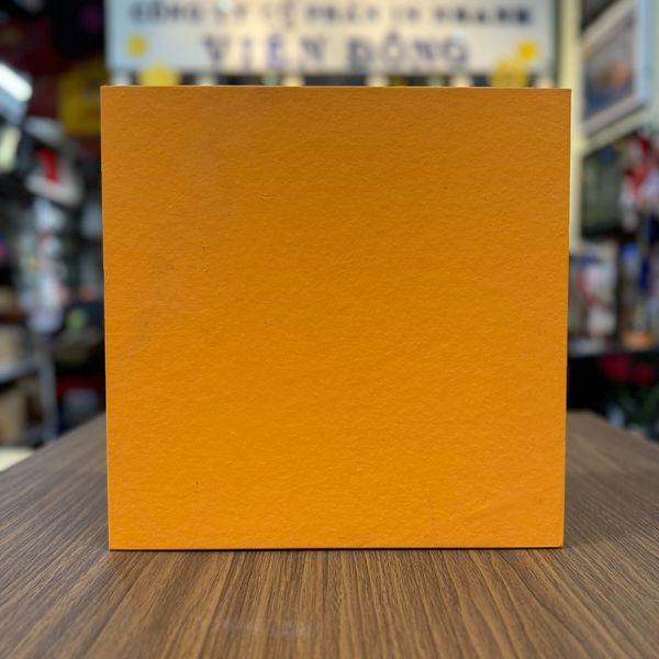 Hop - cao - cap - mau - vang