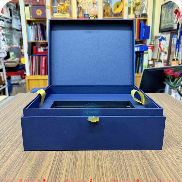 hop - dung - thiet - ke