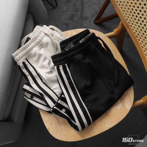 Quần Shorts Nam ICONDENIM Sporty Stripes ICDN Form Baggy