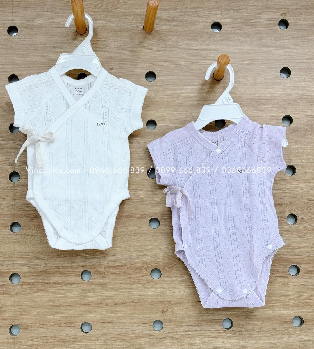  Set 2 Bodysuit Nous Tay Ngắn Tím Và Trắng Đính Nơ Chéo 