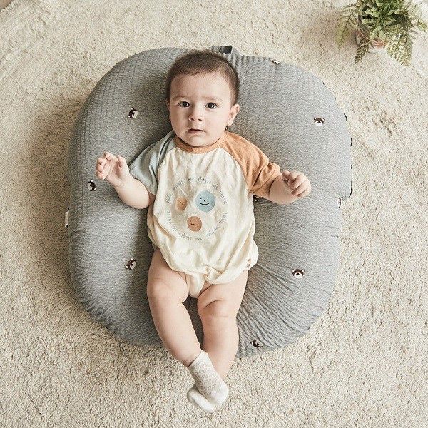  GỐI CHỐNG TRÀO NGƯỢC ROTOTO BEBE CHỮ C - GHI GẤU 