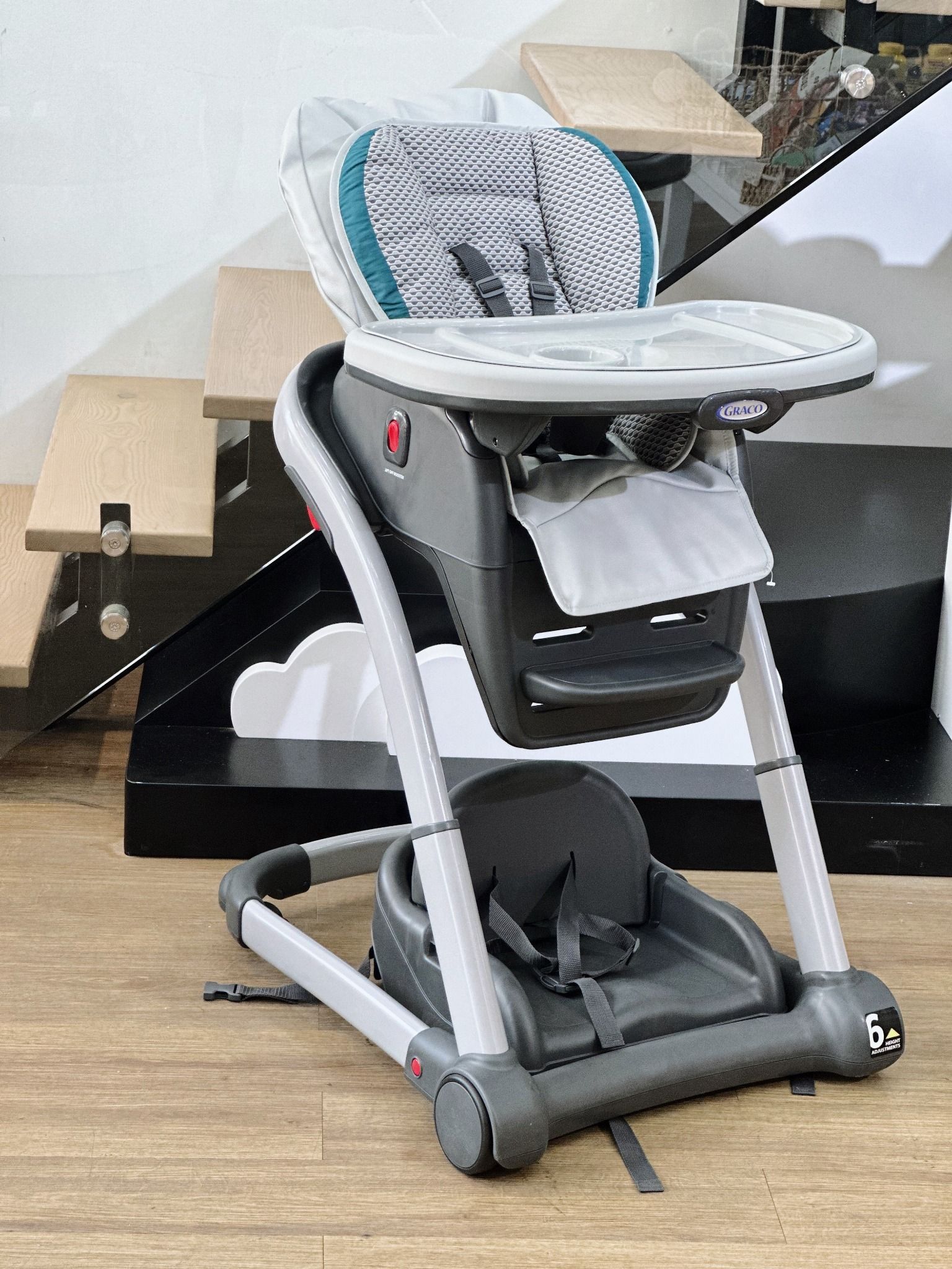  Ghế Ăn Dặm Graco Blossom 6-in-1 High Chair in Studio - Sapphire 