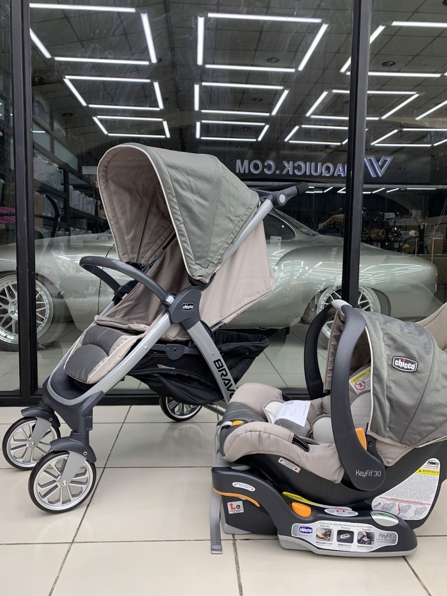  Xe đẩy Chicco Bravo Trio Travel System màu Meridian (Brown) 