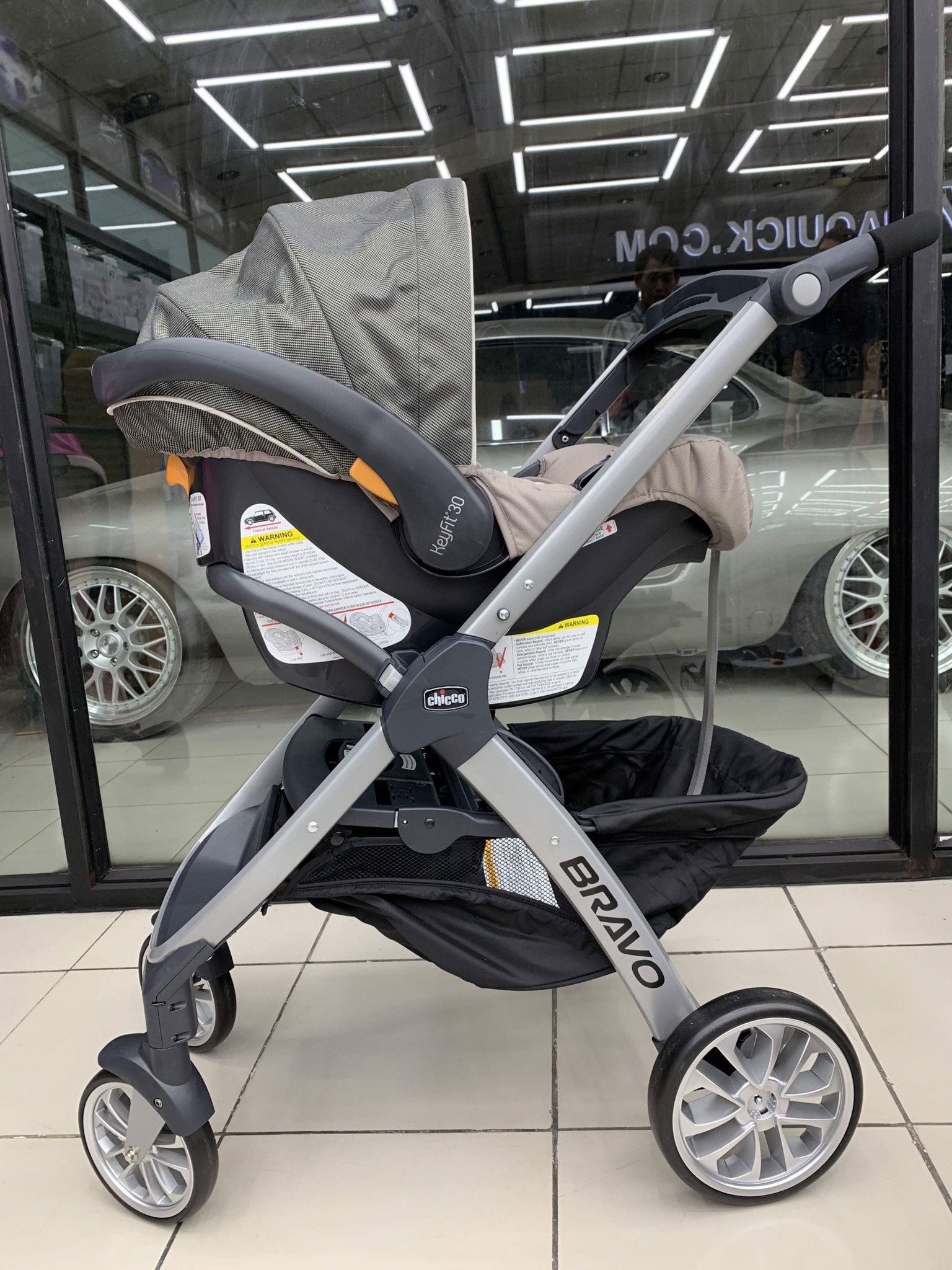  Xe đẩy Chicco Bravo Trio Travel System màu Nottingham 