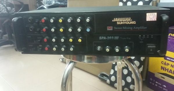 Amply JARGUAR 203 III - Hàng trưng bày