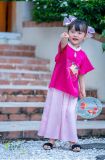  Bộ quần áo bé gái lụa J8319 hồng ngọt ngào 