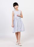  Đầm nẹp dọc trắng xanh biển bé gái - DG191 