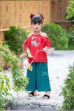  Bộ quần áo bé gái yếm lụa J8290 đỏ may mắn 