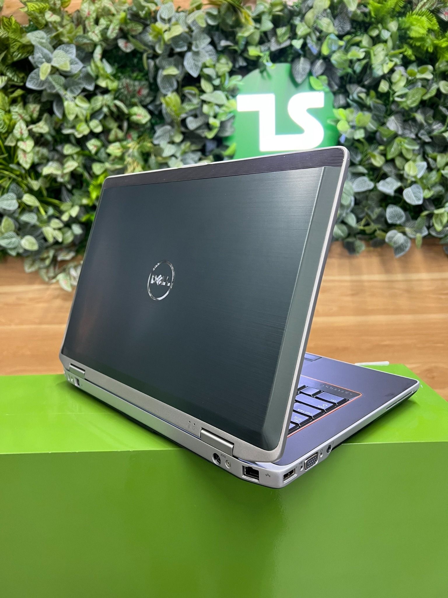 Quadro nvs deals 4200m