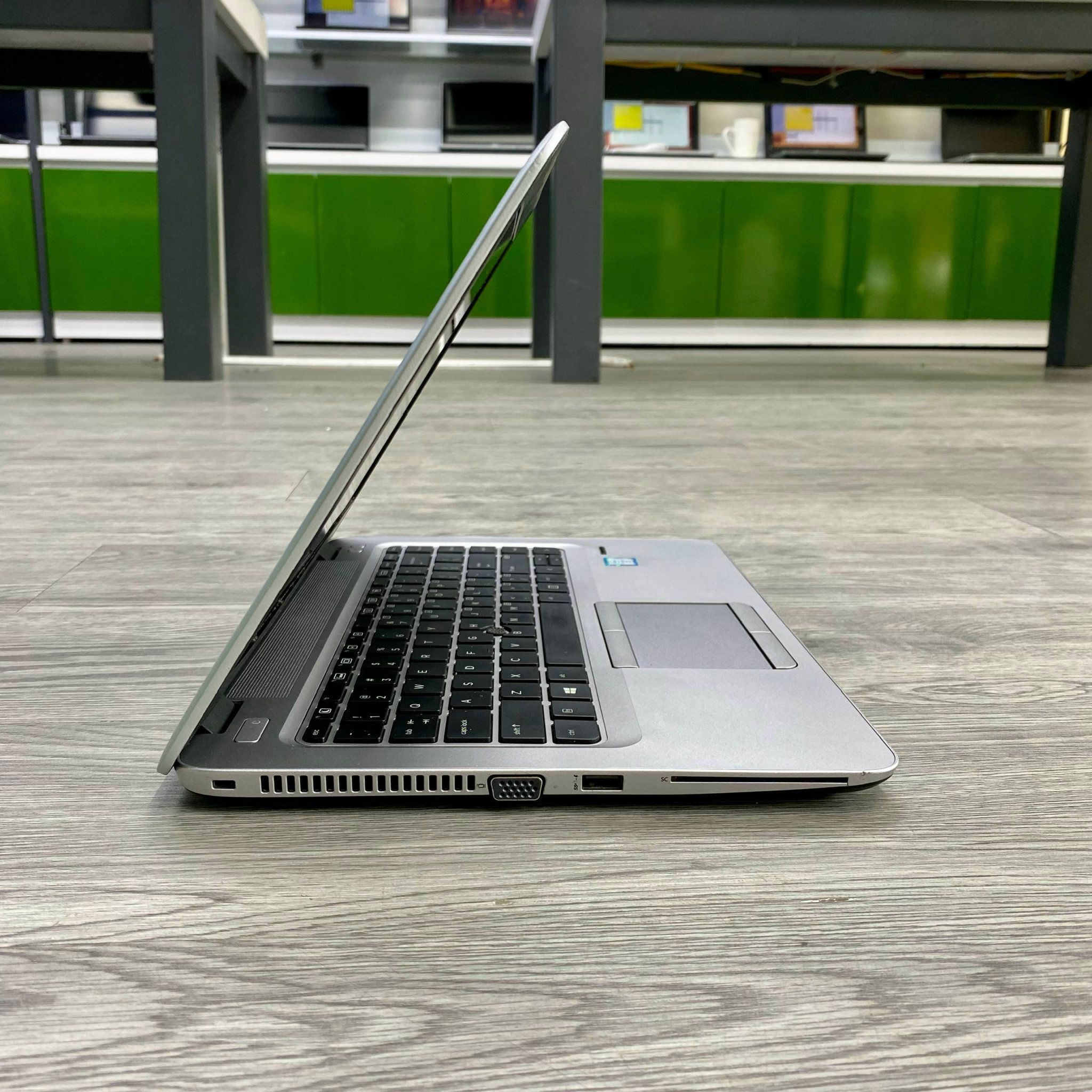  Laptop Cũ HP Elitebook 840G3  Core i5-6200U/8GB/SSD256GB, 14