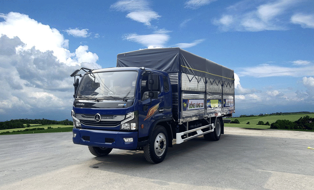 XE TẢI ĐỒNG VÀNG D8 THÙNG MUI BẠT