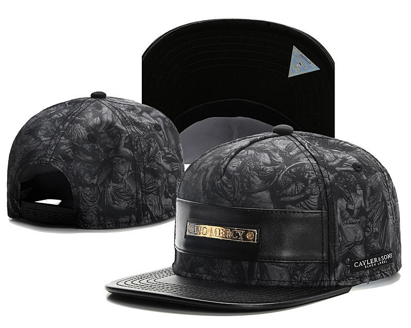 Mũ snapback lưỡi da 710043